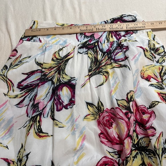 CAbi Skirt‎ Womens Ivory Floral A-Line Skater Cottagecore Casual Pleated Sz2 - Picture 6 of 7